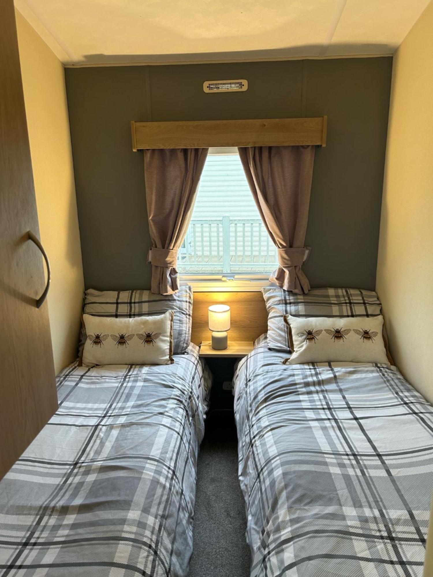 Beautiful 8 Birth Holiday Home - Tattershall Lakes Екстер'єр фото